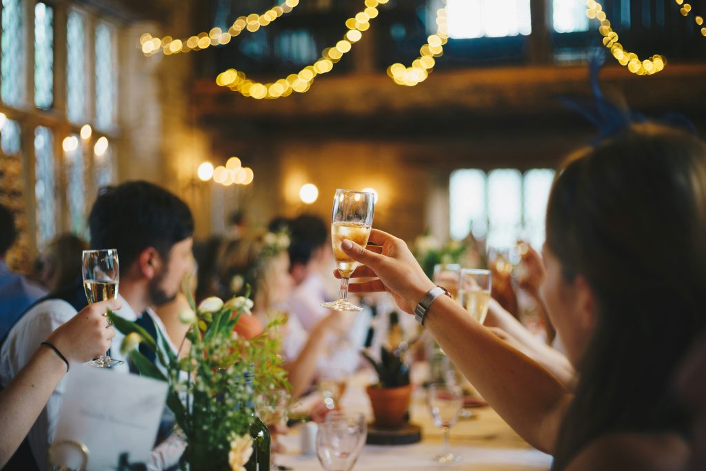 Cómo redactar un discurso de boda